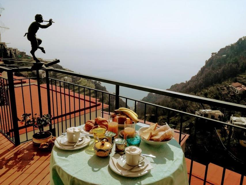 Bed and Breakfast Domus Gaia Amalfi Exterior foto