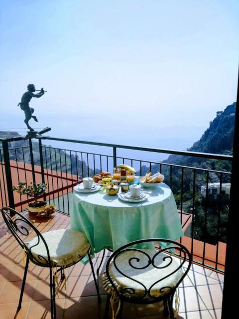 Bed and Breakfast Domus Gaia Amalfi Exterior foto